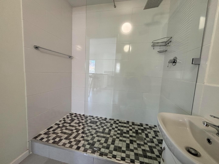 To Let 1 Bedroom Property for Rent in Northcliff Western Cape